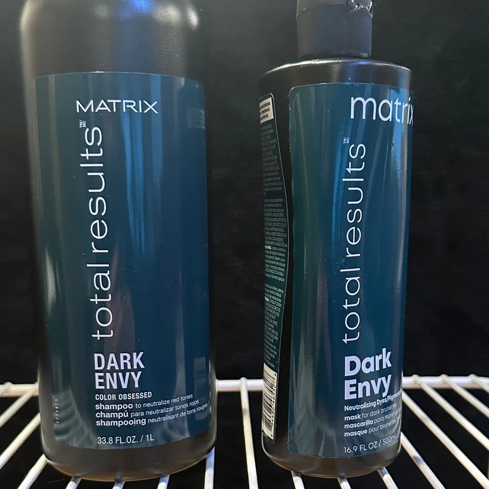 Matrix Total Results Dark Envy Hair Care Set - Picture 4 of 4